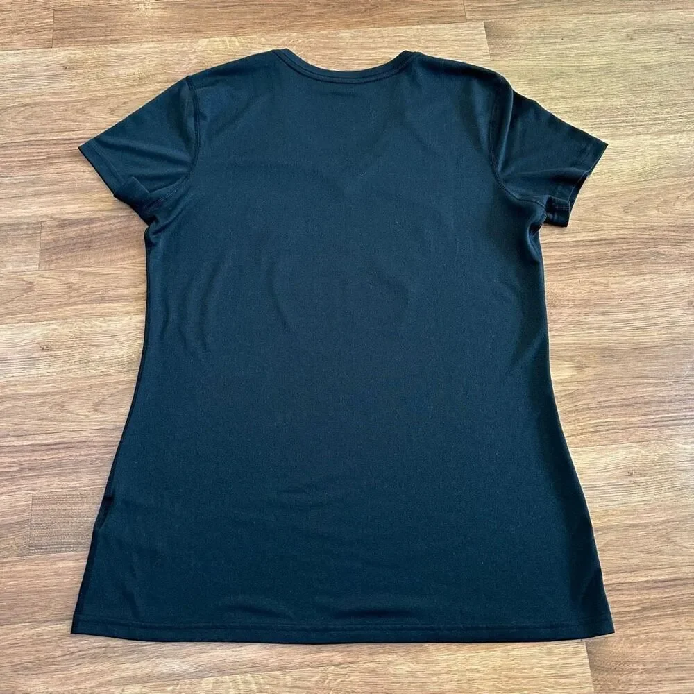 Nike Dri-Fit UW Washington Huskies V-Neck Black Short Sleeve T-Shirt | Women Siz